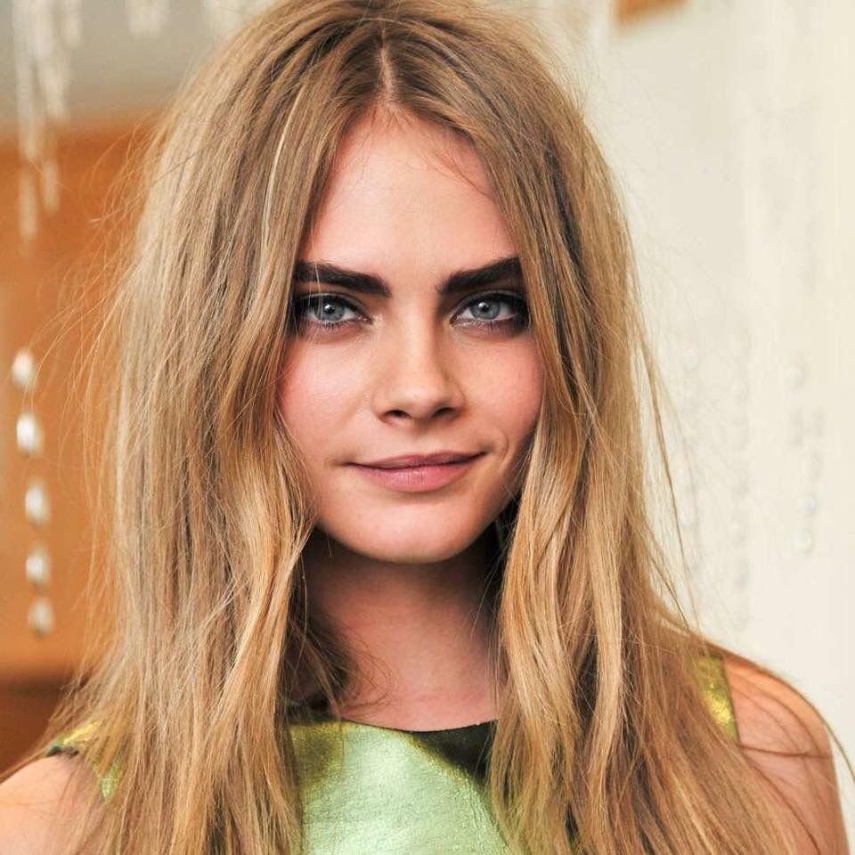 Кара Делевинь 2012