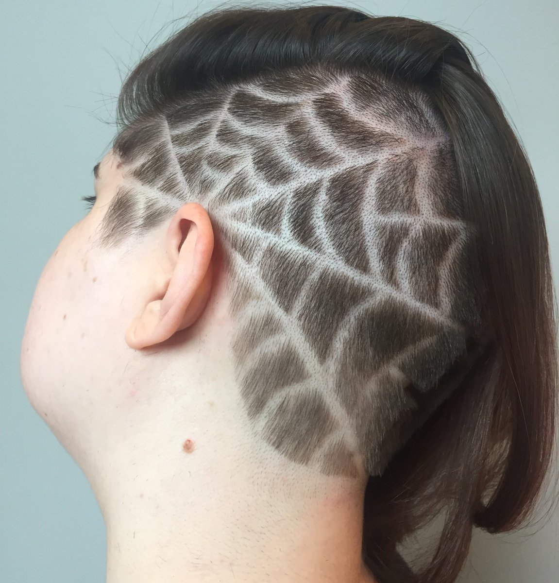 Паутинка на голове