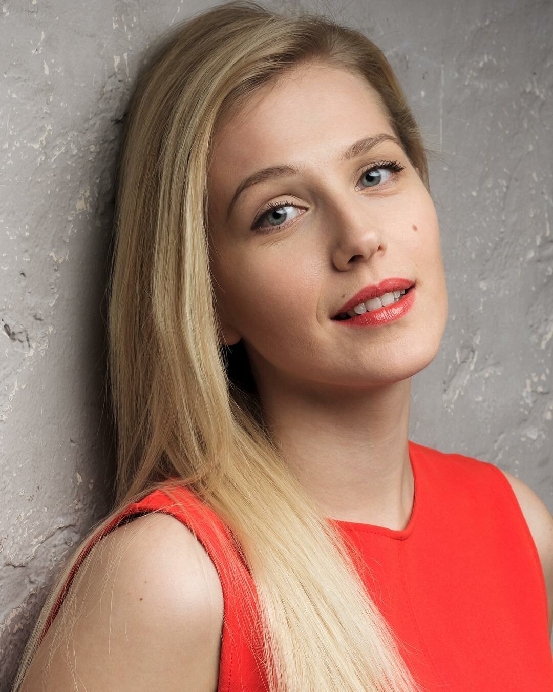Актриса Карина Андоленко