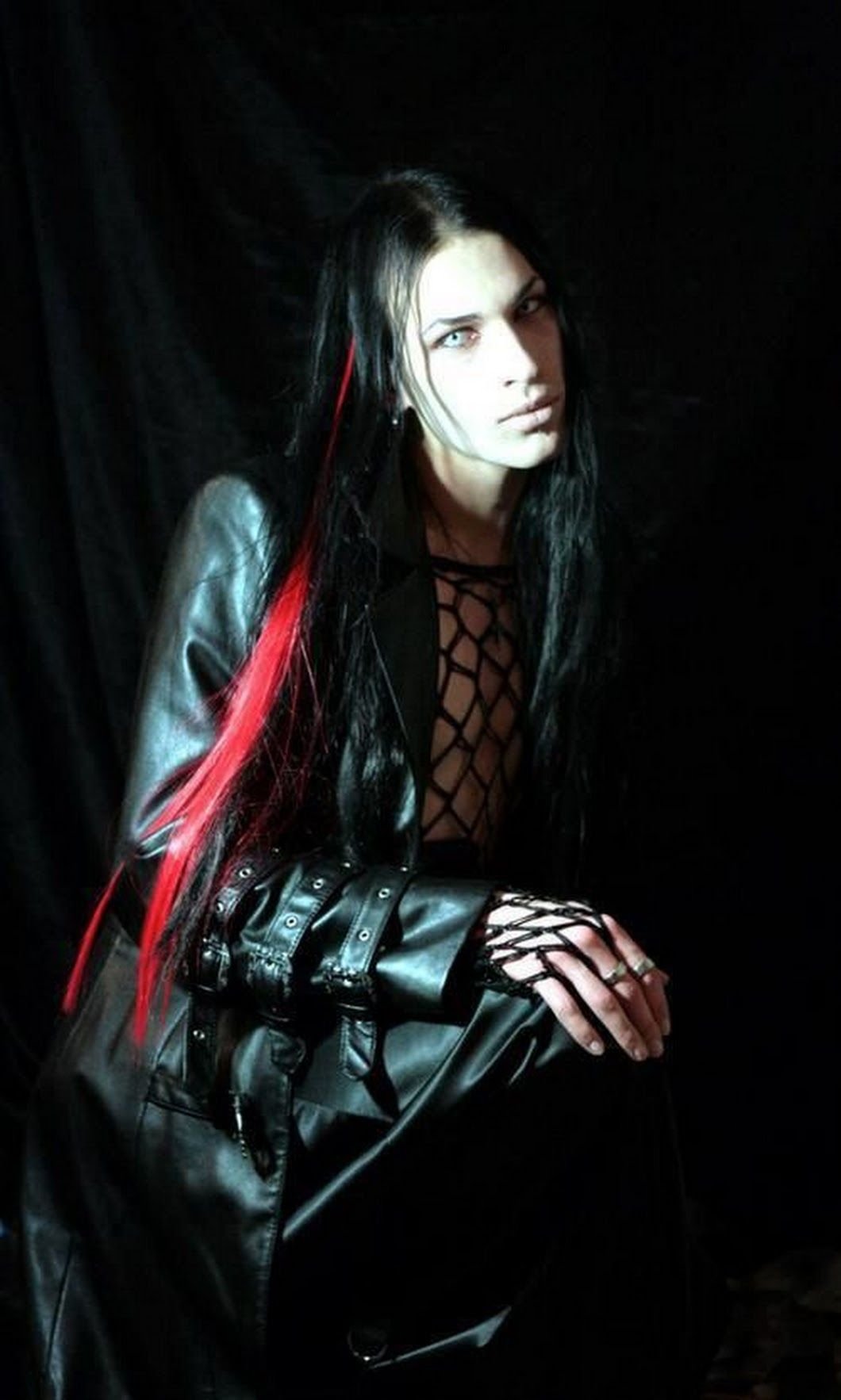 Готы с длинными волосами