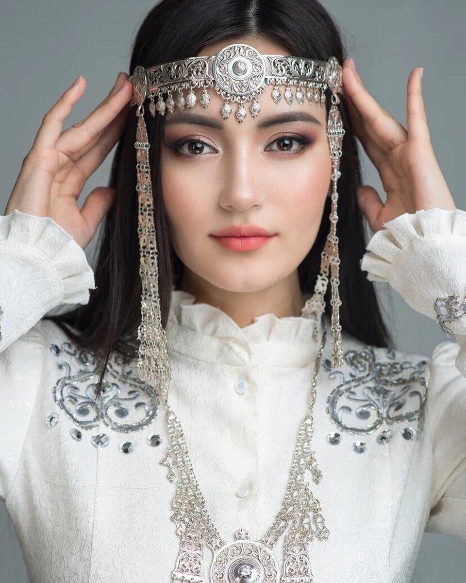 Якутская бастынга