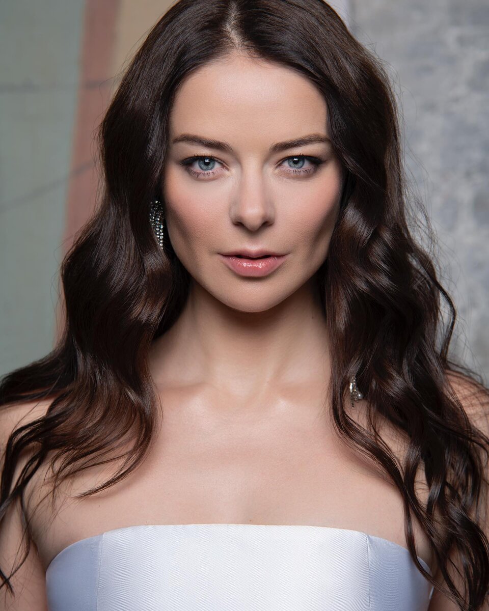 Российские актрисы с чёрными волосами