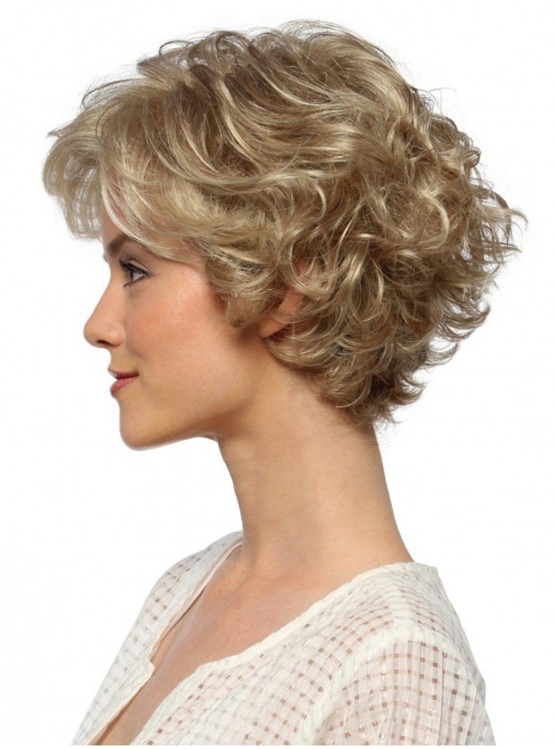 Стрижка Боб Гарсон на кудрявые волосы