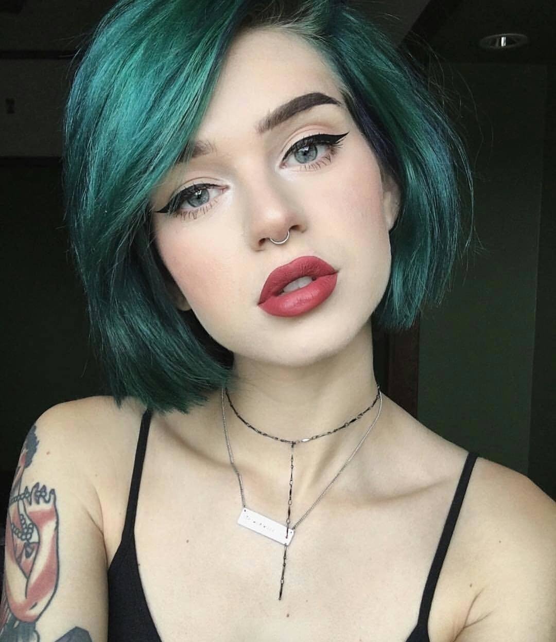 Зеленые волосы