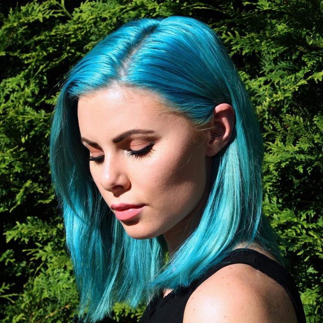 Бирюзовые волосы