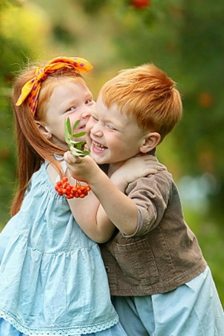 Веселые рыжие дети