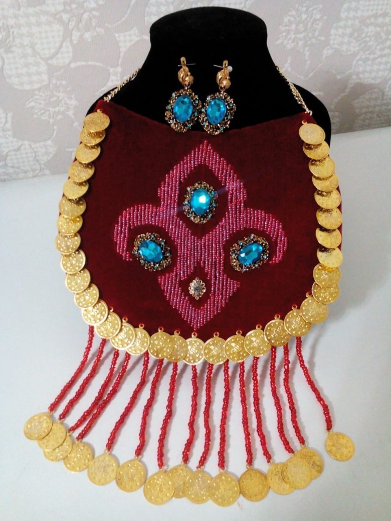 Башкирские нагрудники тушелдерек