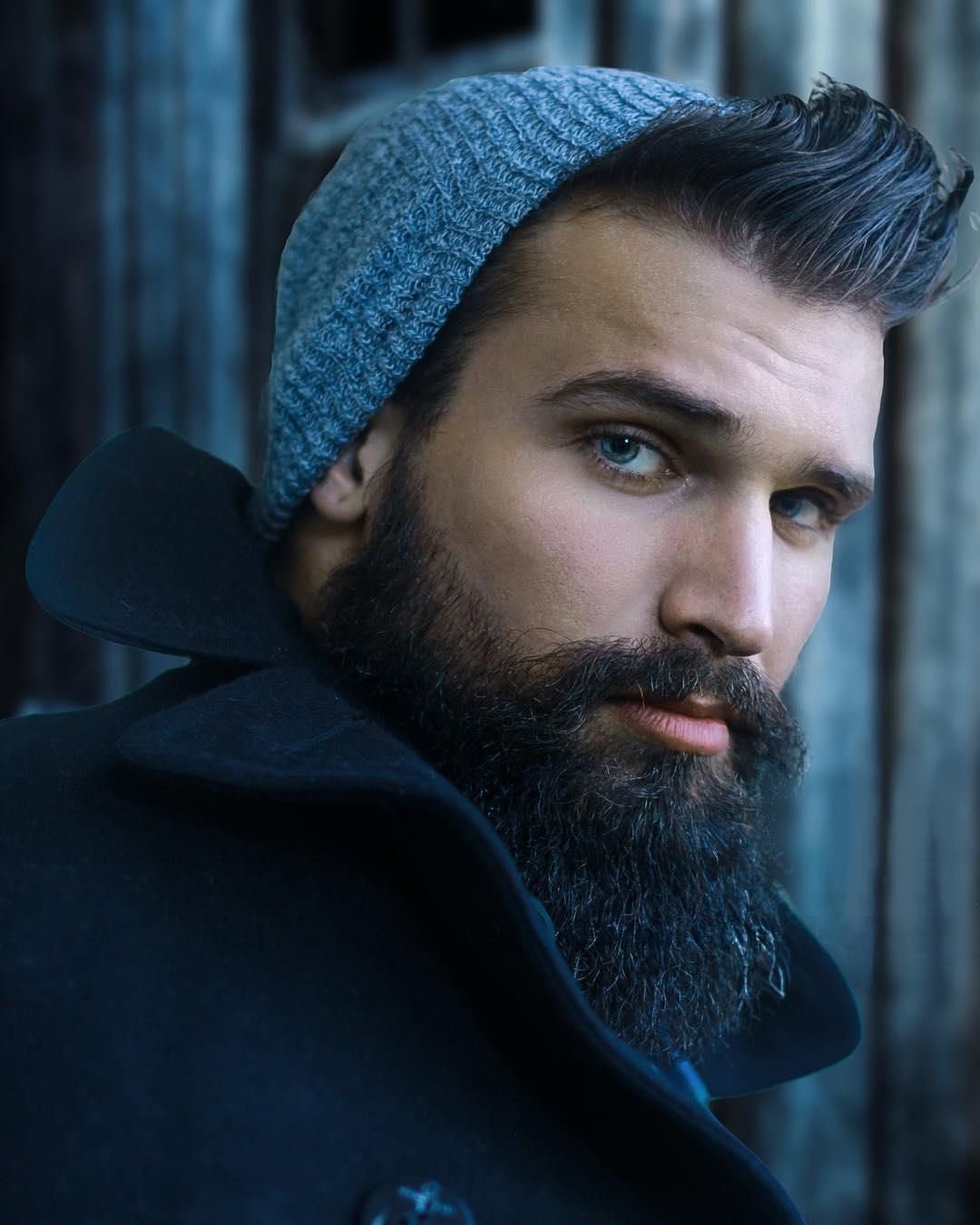 Красивая мужская борода