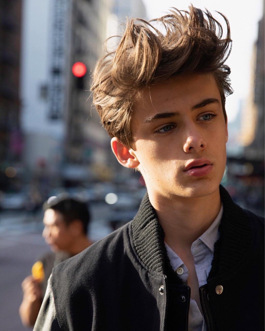 Смазливый подросток