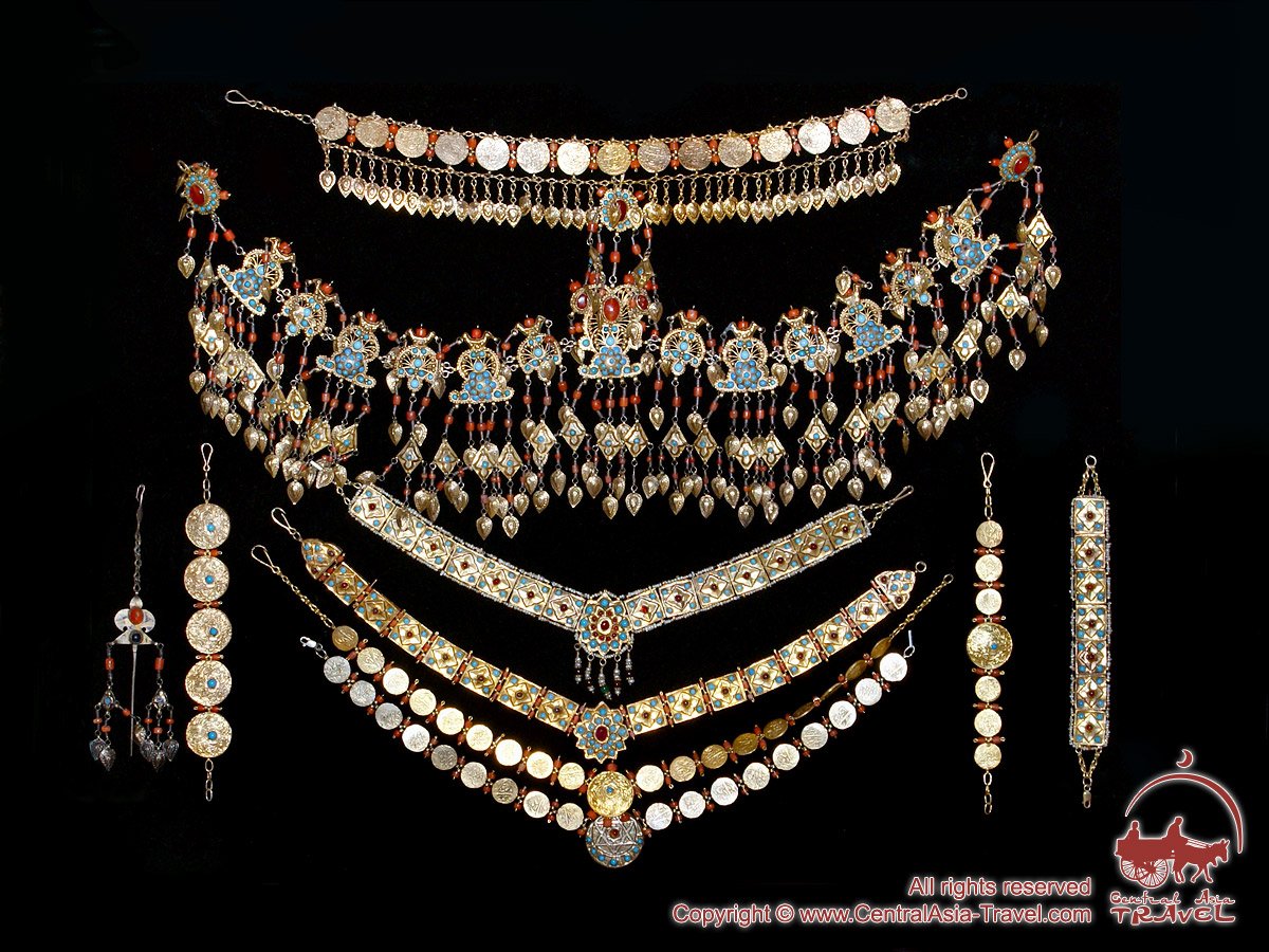 Ювелирные украшения Узбекистана тиллакош