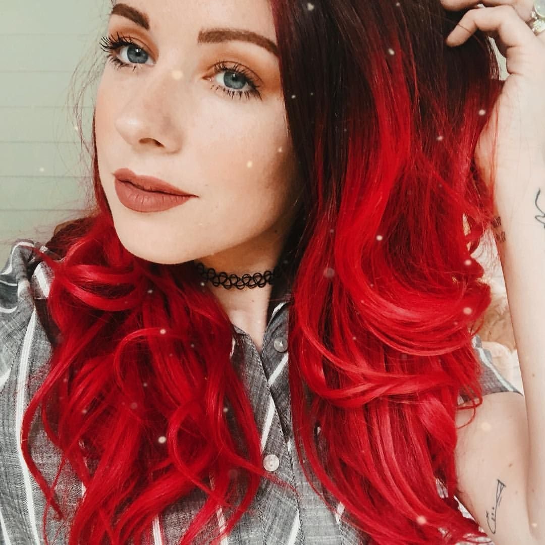 Покрашенне красные волосы