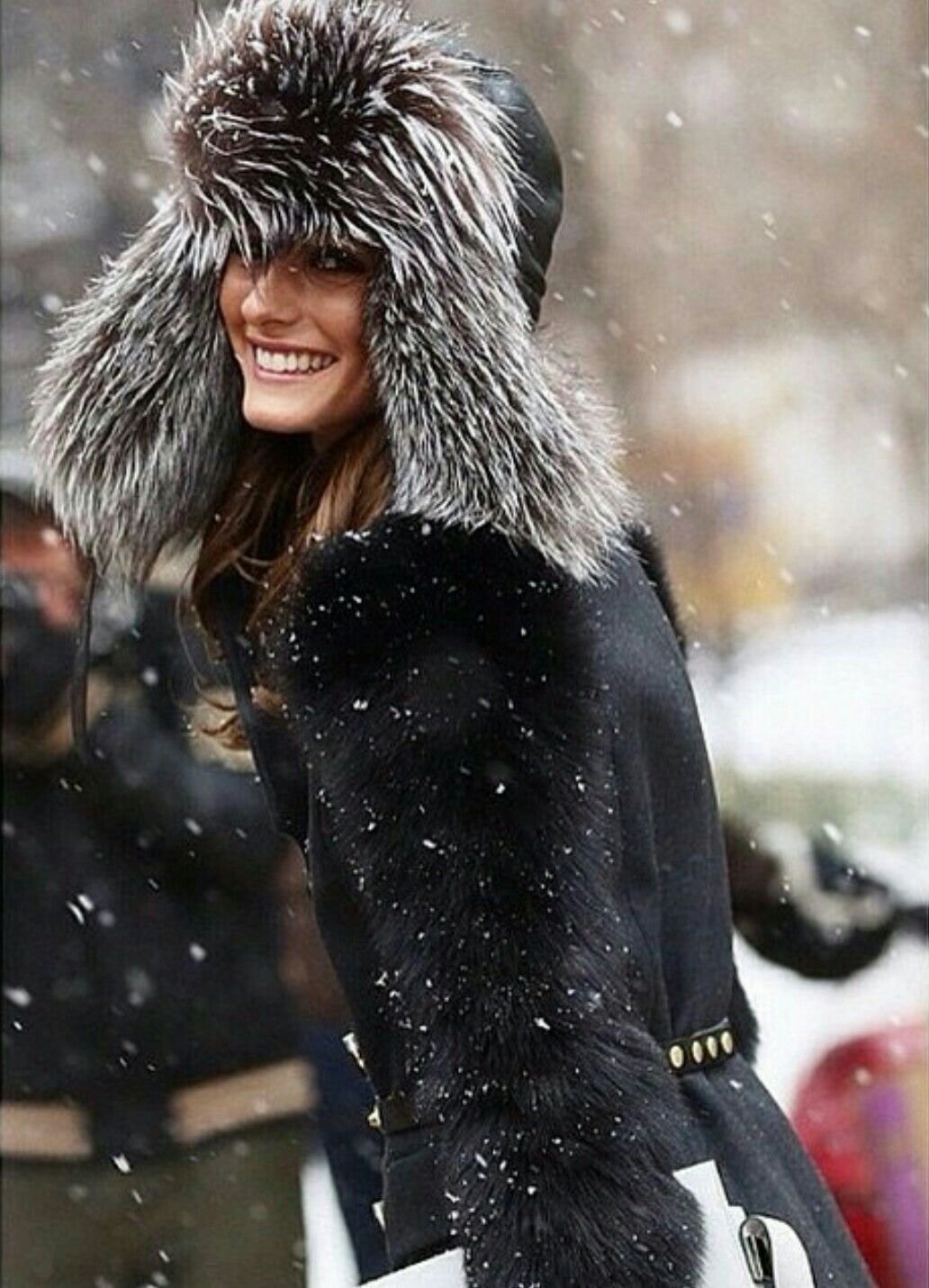 Меховые шапки для женщин