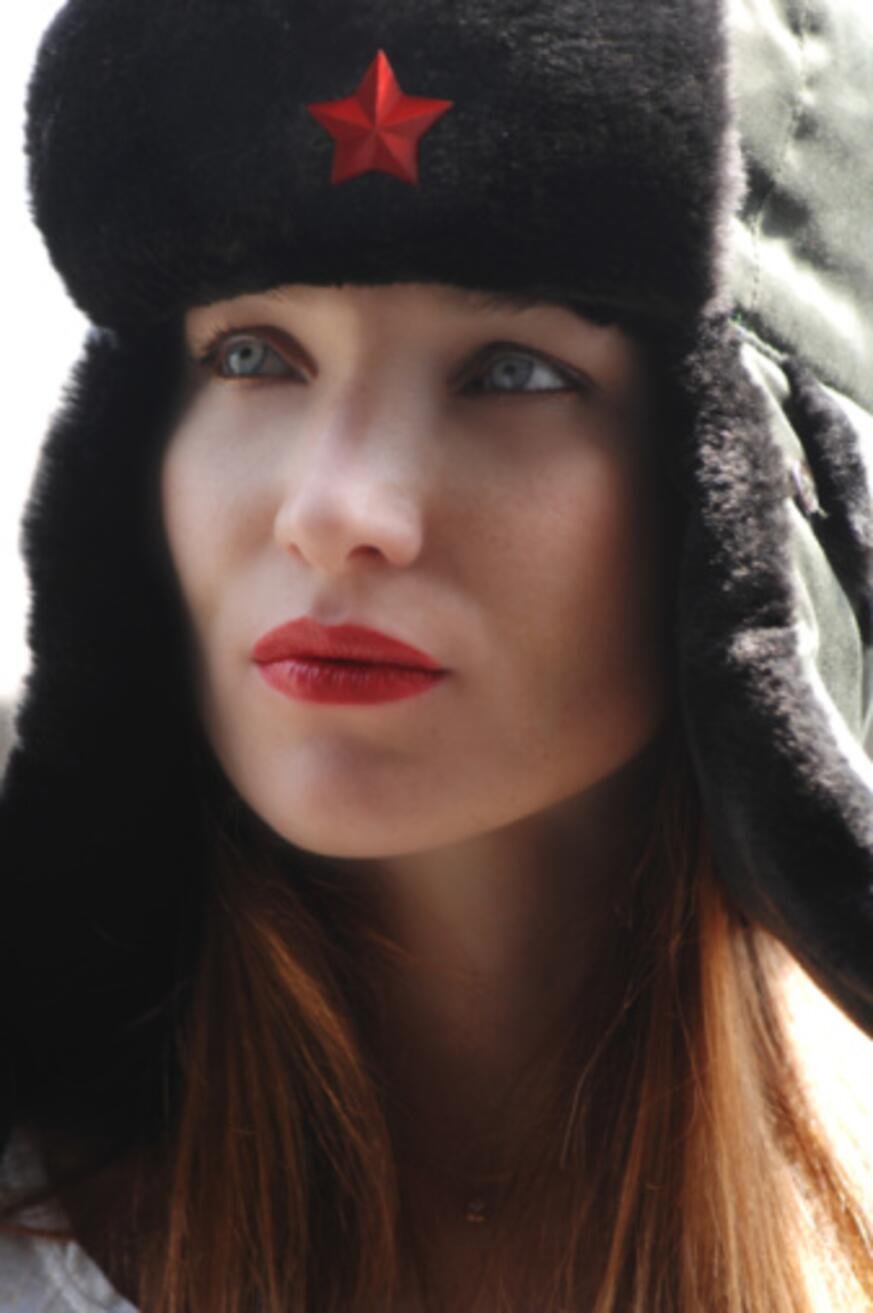 Шапка ушанка со звездой