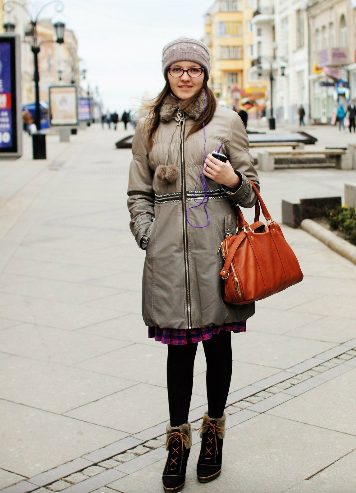 Пуховик с ботинками