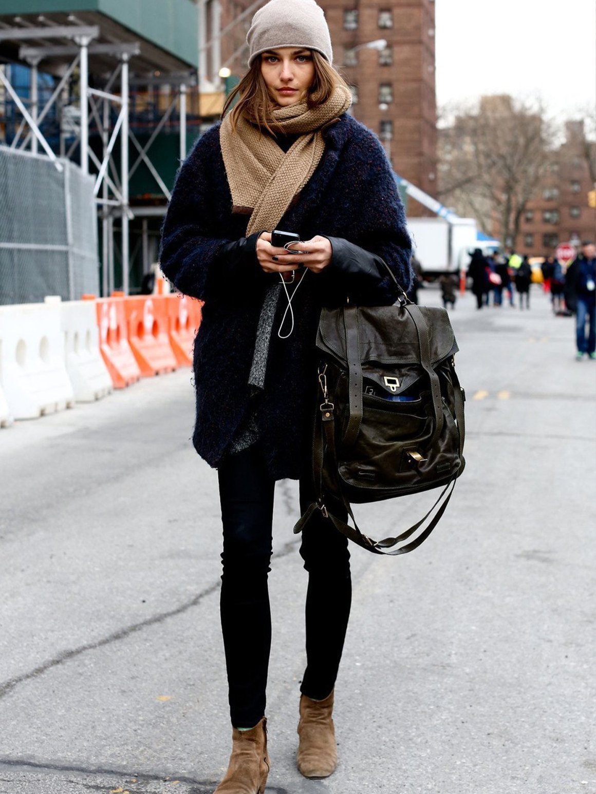 Шапка Бинни стрит стайл черная