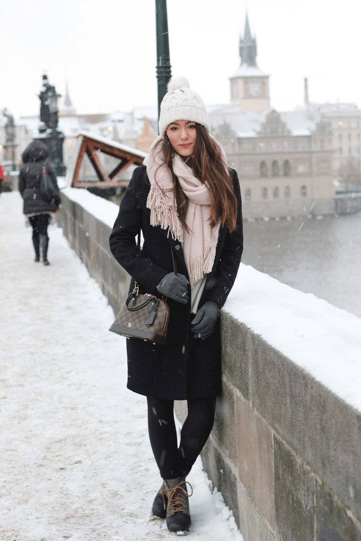 Шапка к дубленке женская