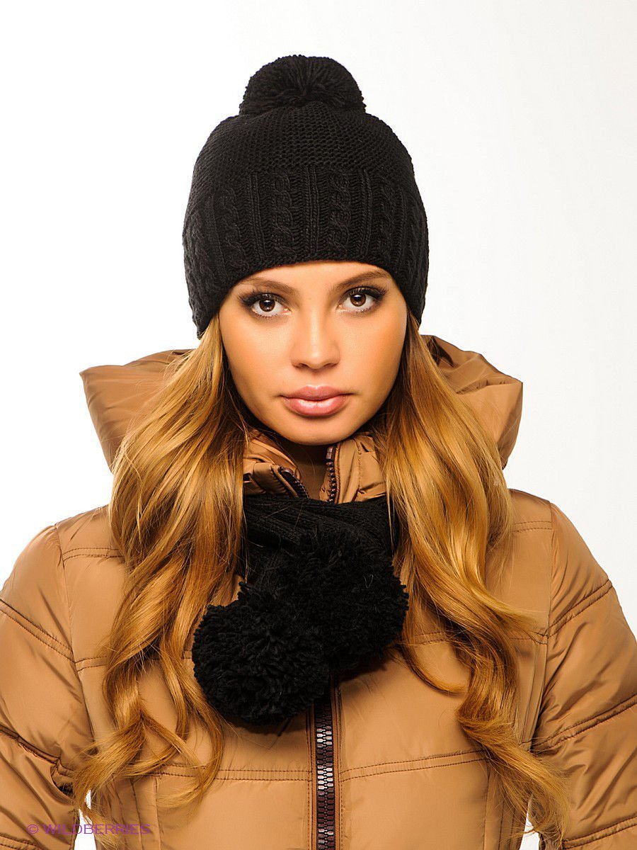 Шапки под пуховик женские