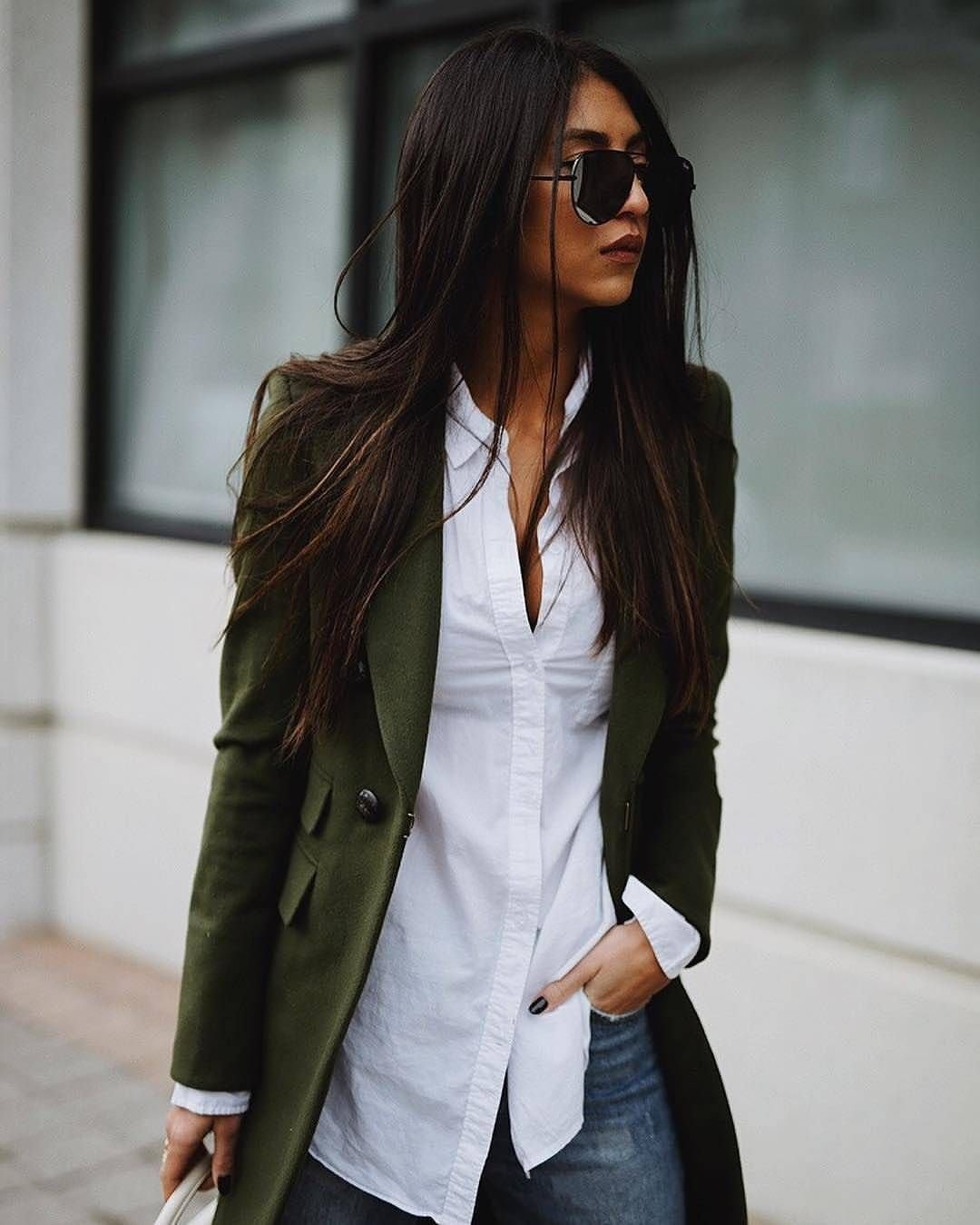 Образы с темно зеленым пиджаком