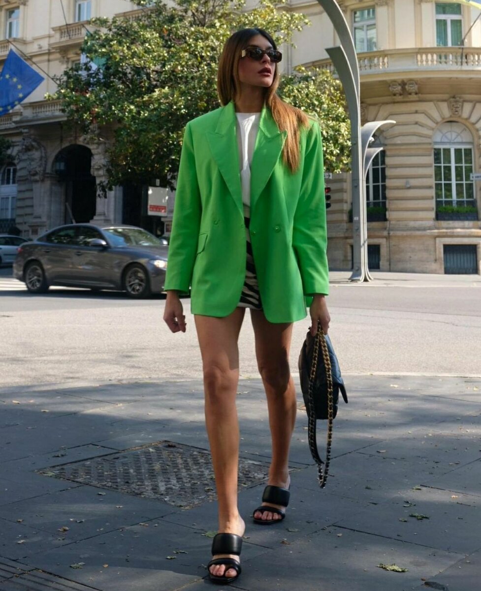 Зелёный пиджак яркие образы