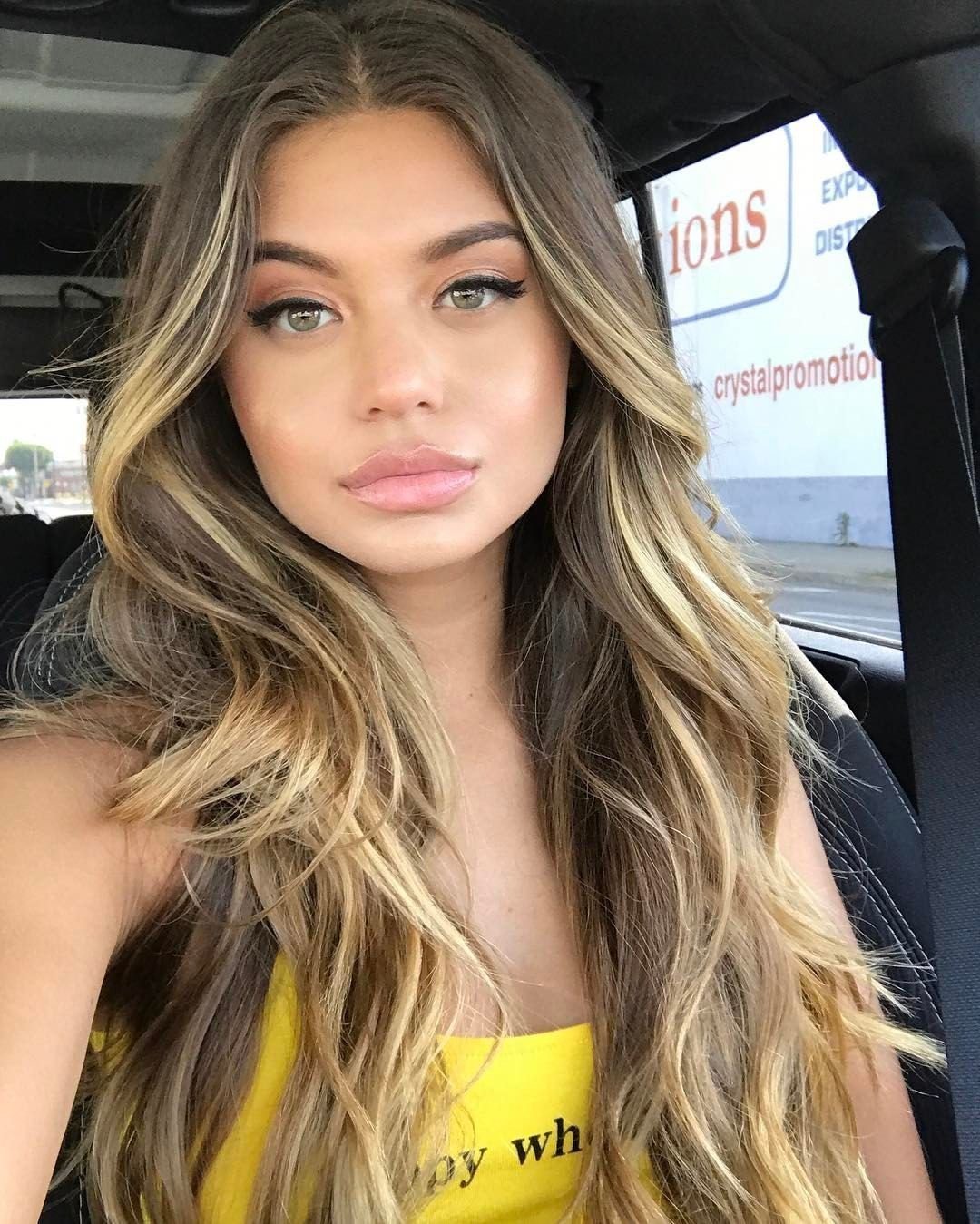 Омбре Софии Джамора