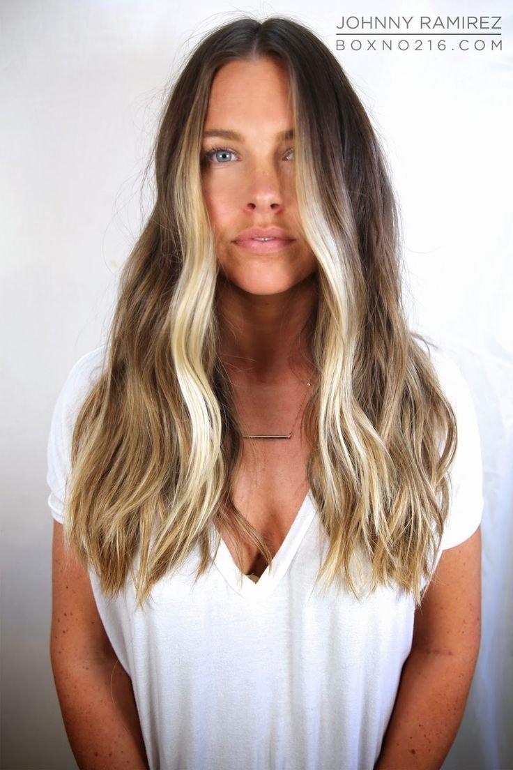 Светлые прялки спереди