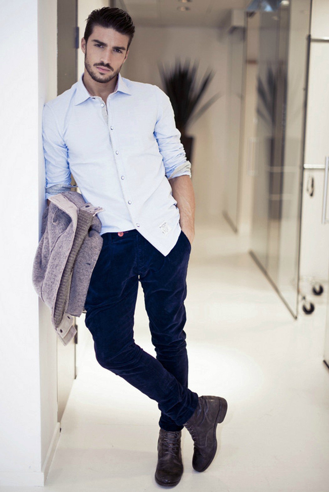 Парни красивые и модные