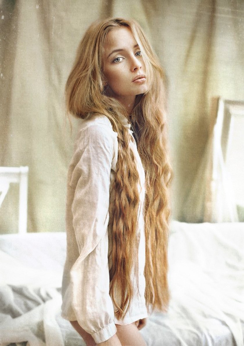 Руслана Коршунова с длинными волосами