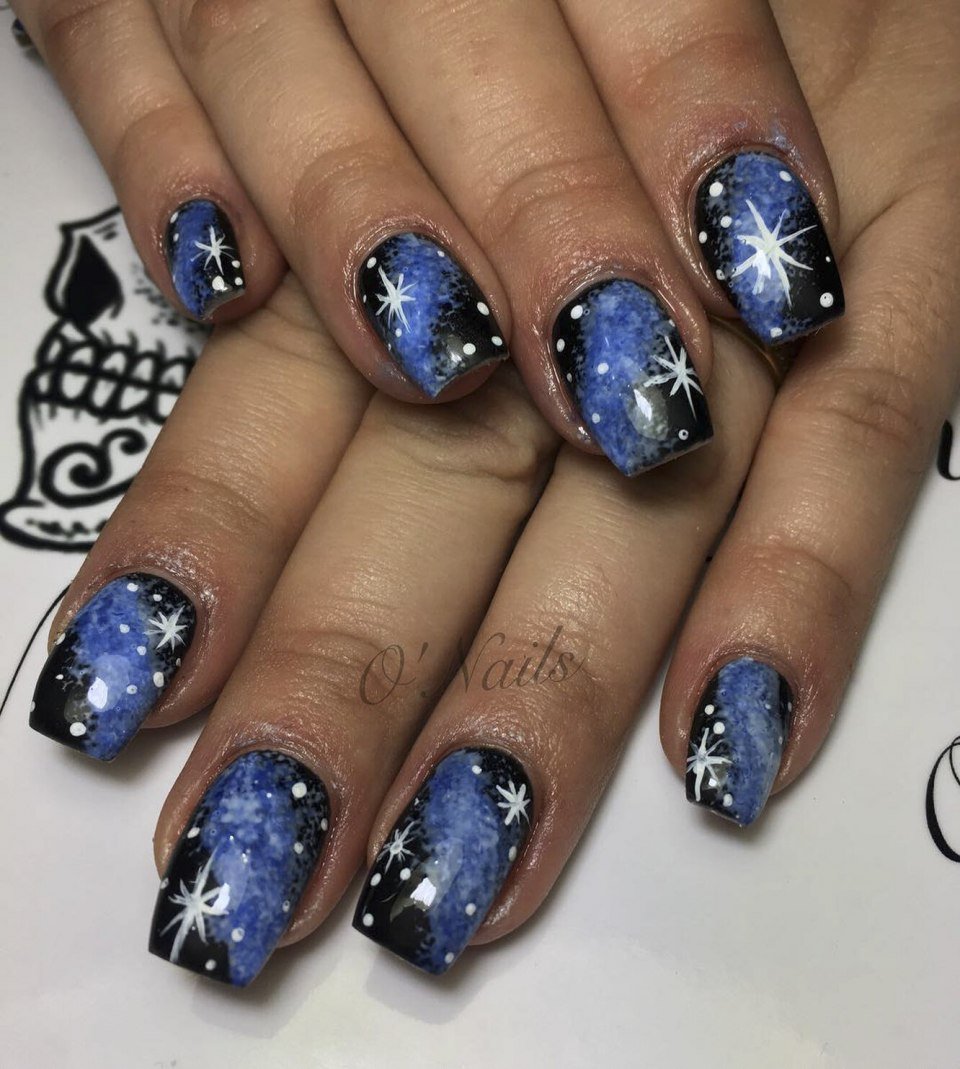 Синий маникн со звездами