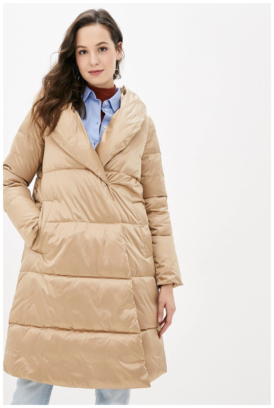 Бежевый пуховик Tom Farr