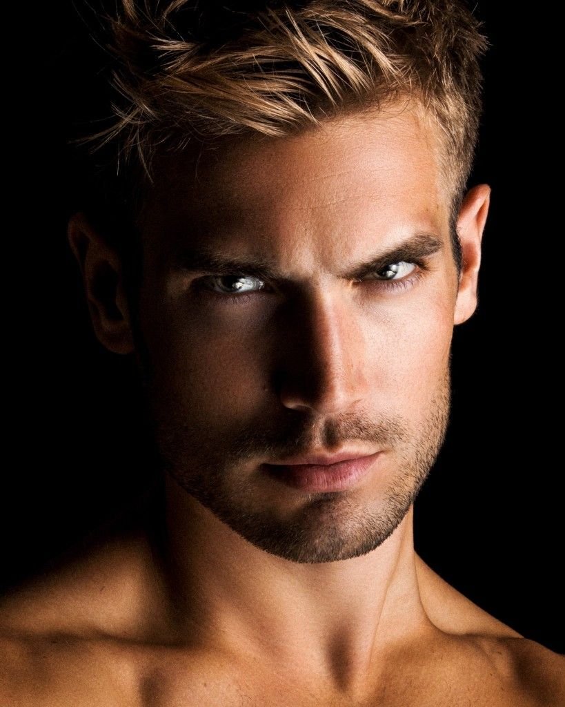 Красивые мужчины блондины