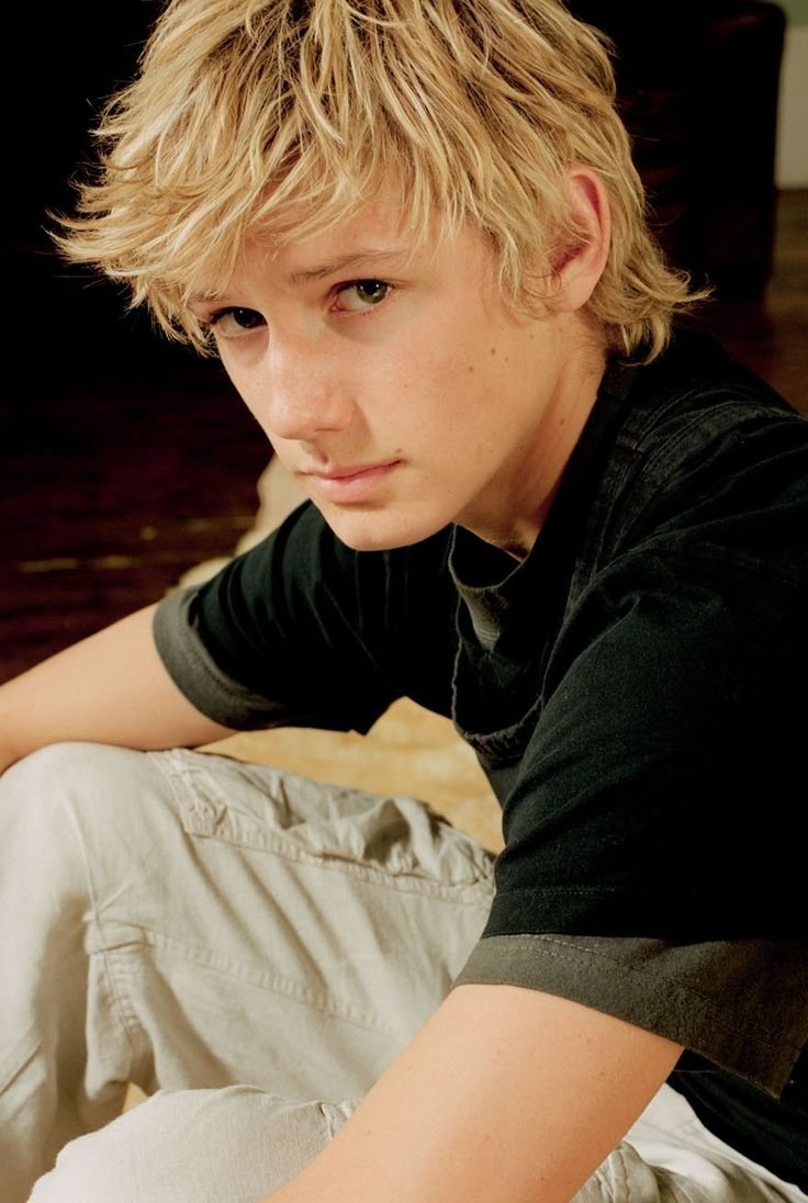 Алекс Петтифер подросток