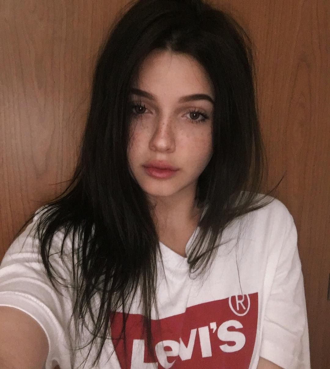 Красивые армянки 16-17 лет