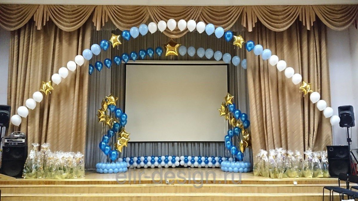 Украшение стены шарами