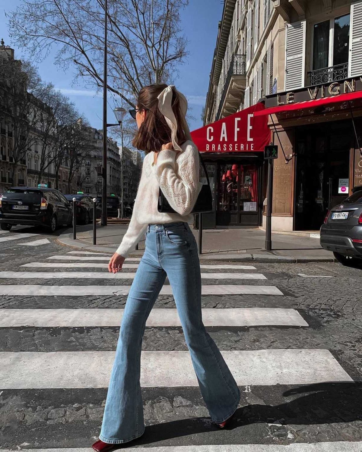 Женские образы в джинсах