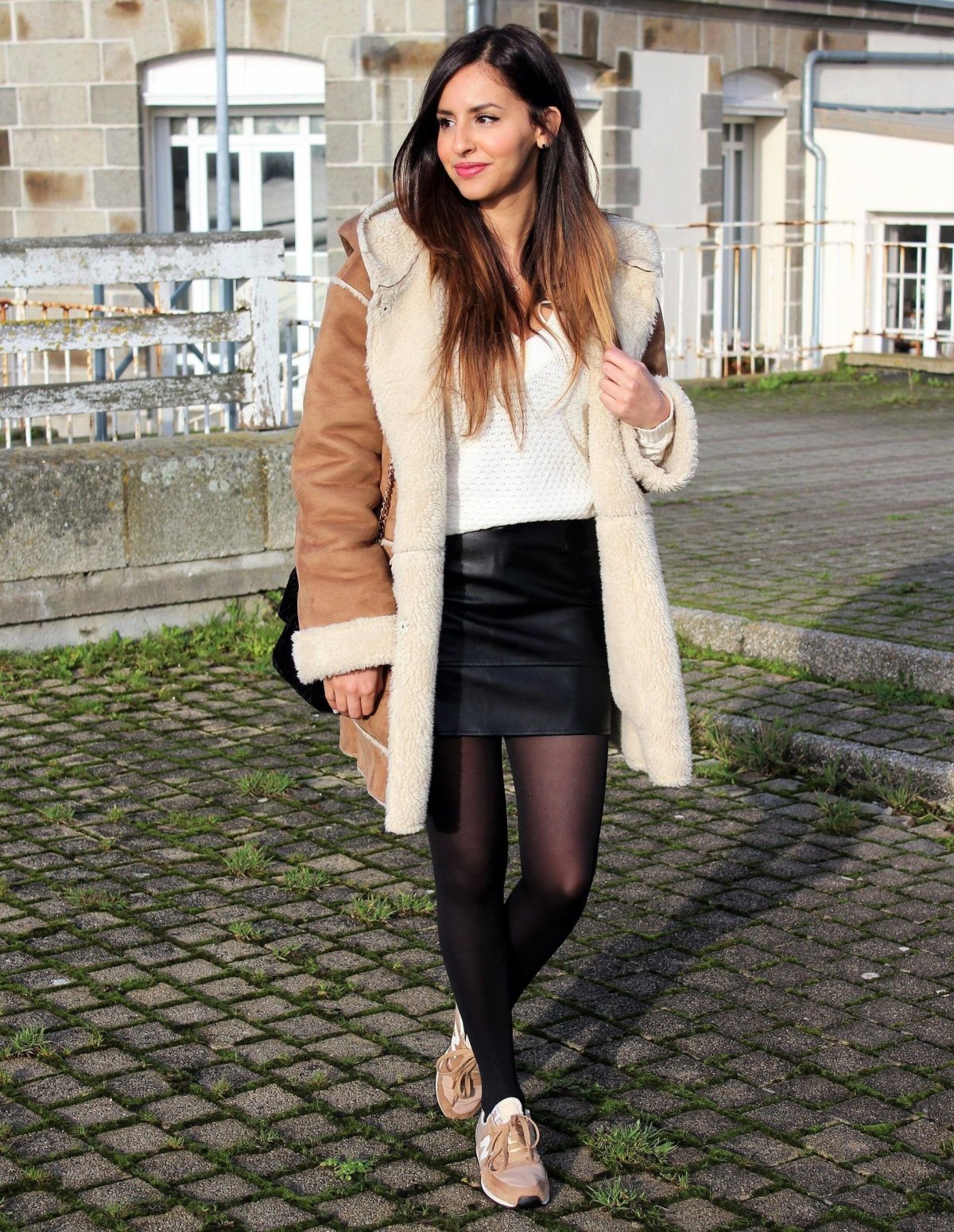 Стиль с черными колготками