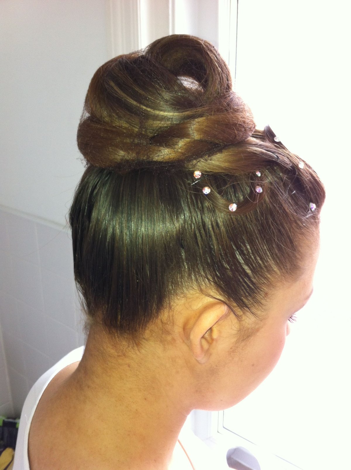 Причёски для бальных танцев Юниоры