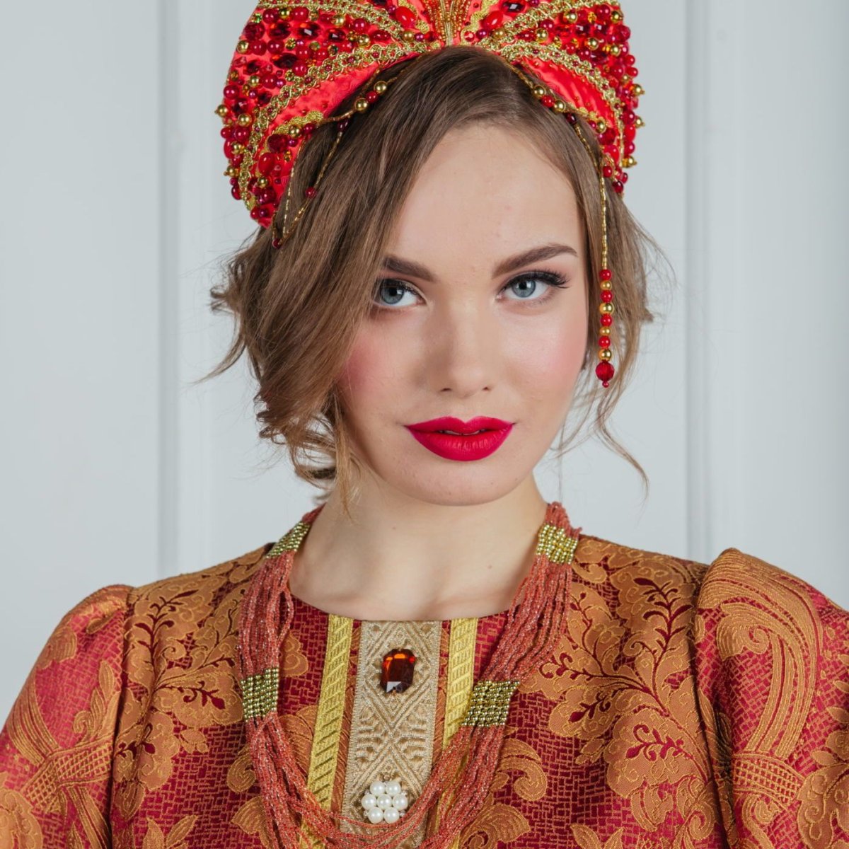 Кокошник Dolce Gabbana