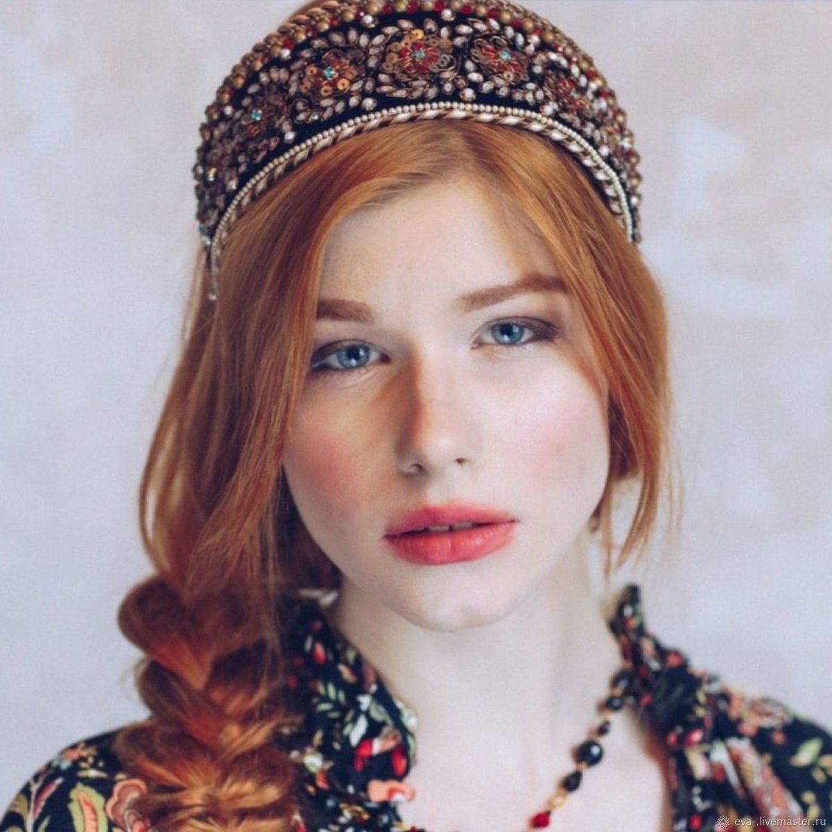 Ободок в русском стиле