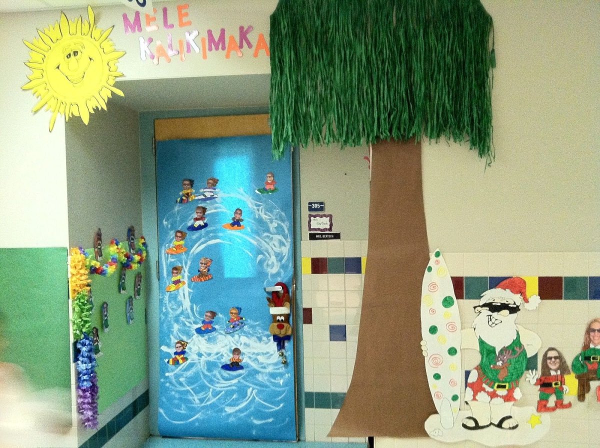 Сказочное украшение двери