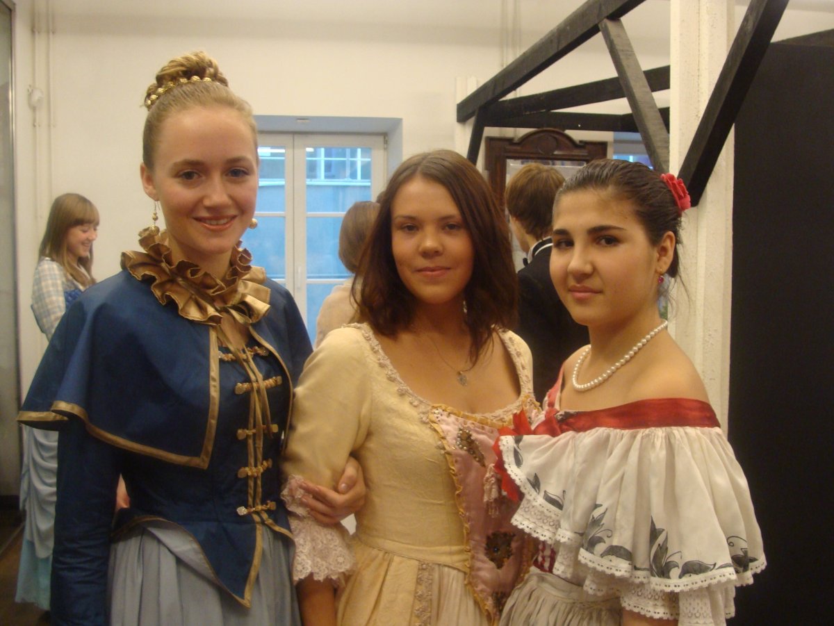 Прическа для лицейского бала