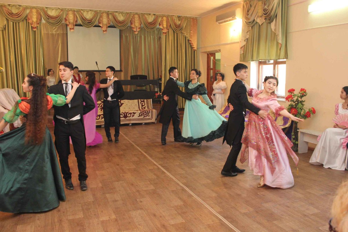 Оформление Пушкинского бала