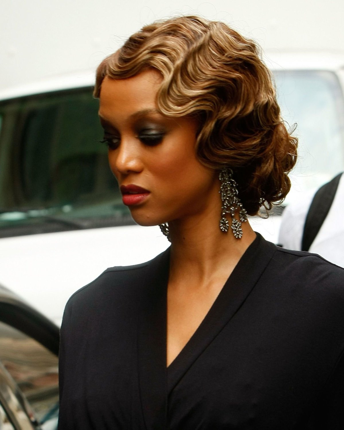 Вечерняя прическа с волной