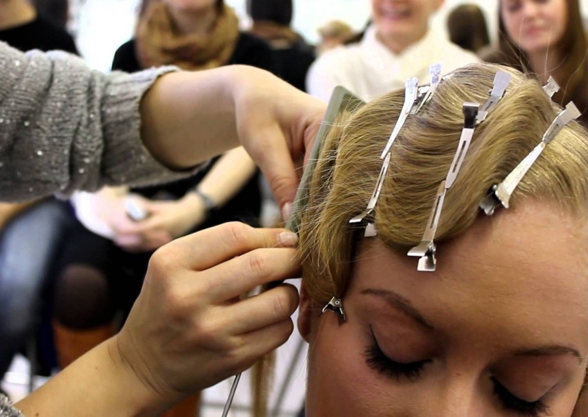 Холодная укладка волос волнами