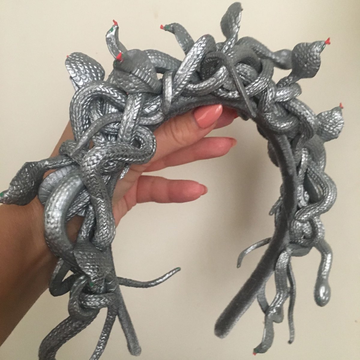 Головной убор медузы Горгоны