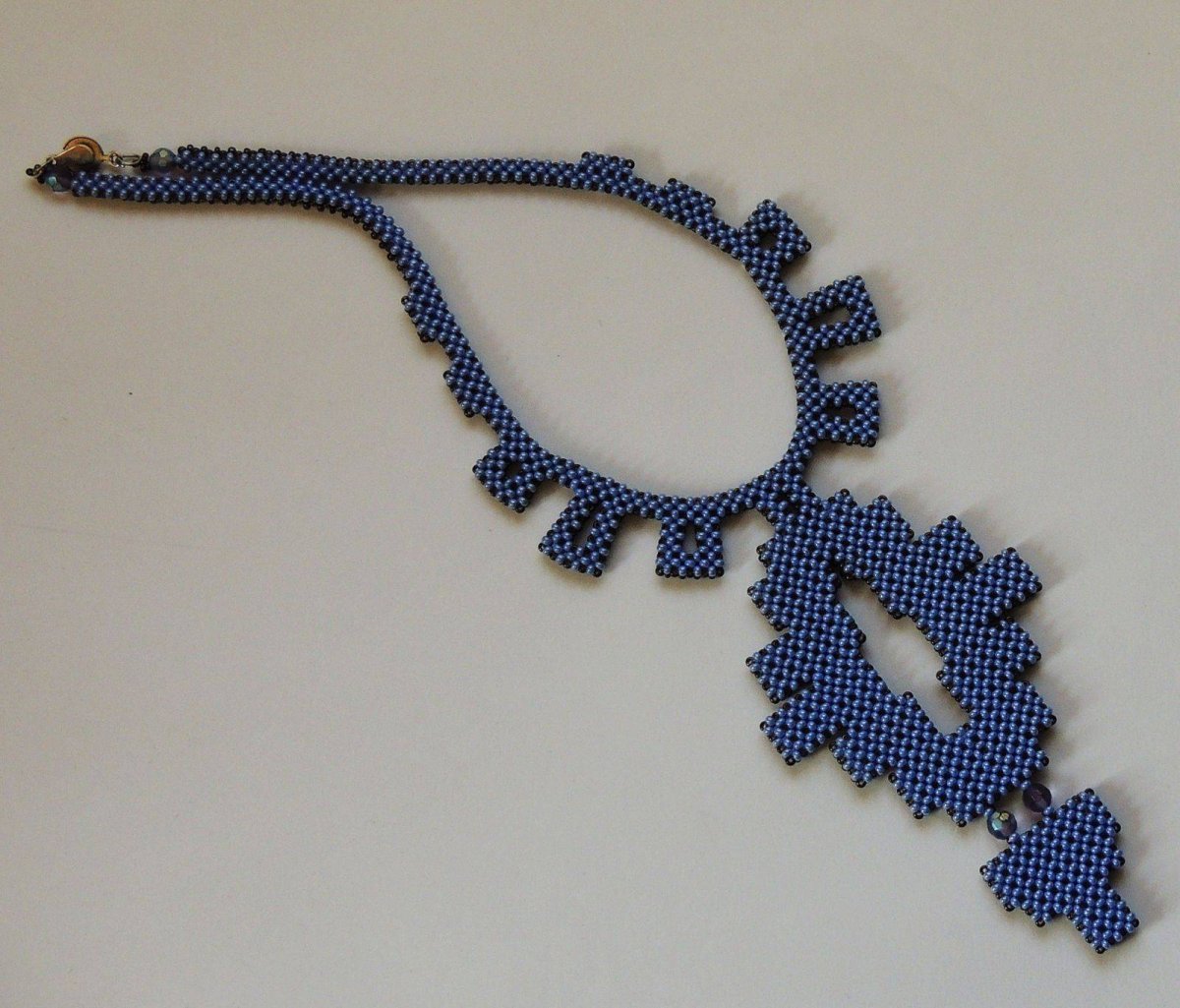 Серьги из бисера квадратный жгут