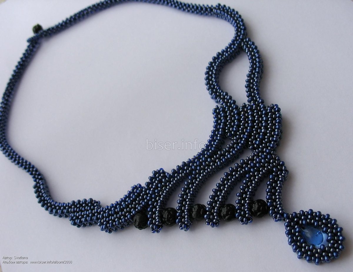 Украшения из квадратного жгута из бисера
