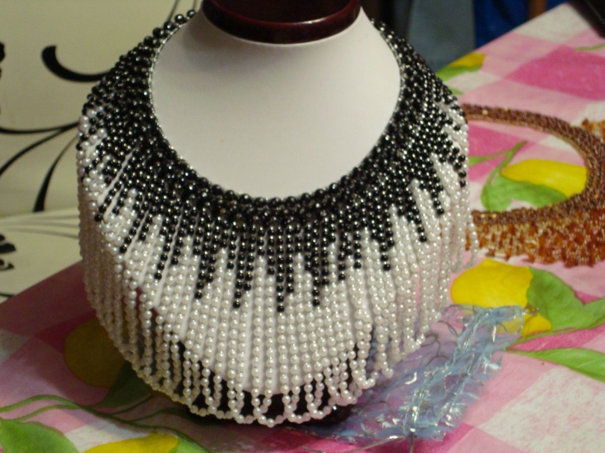 Колье бисерная бахрома