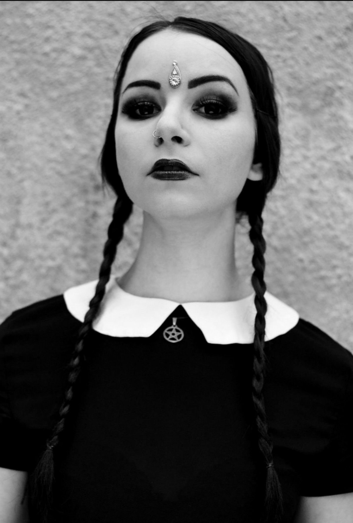 Макияж Венсдей Аддамс