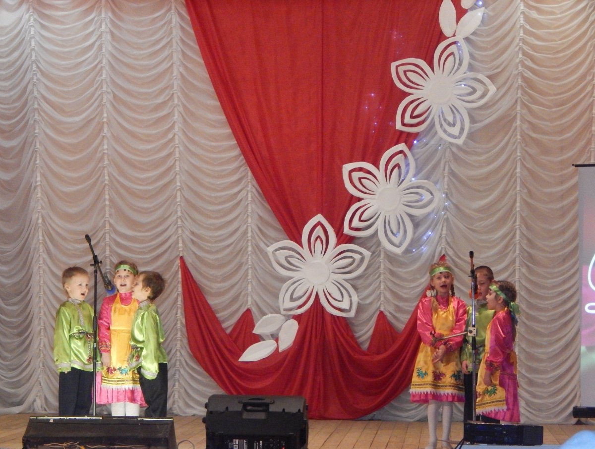 Украшение СДК день матери