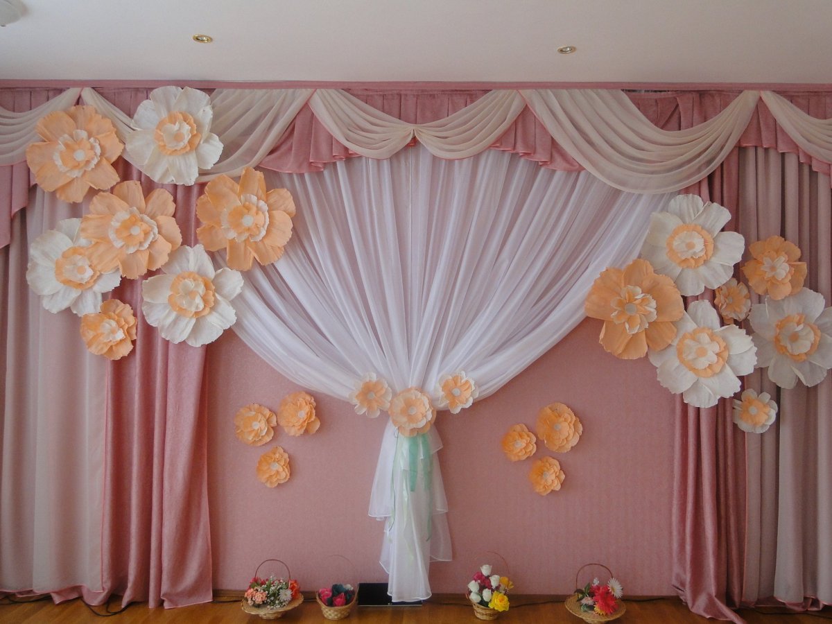 Украшение зала к 8 марта в детском саду